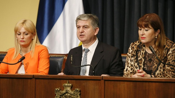 Zahtev za ostavku Vlade
